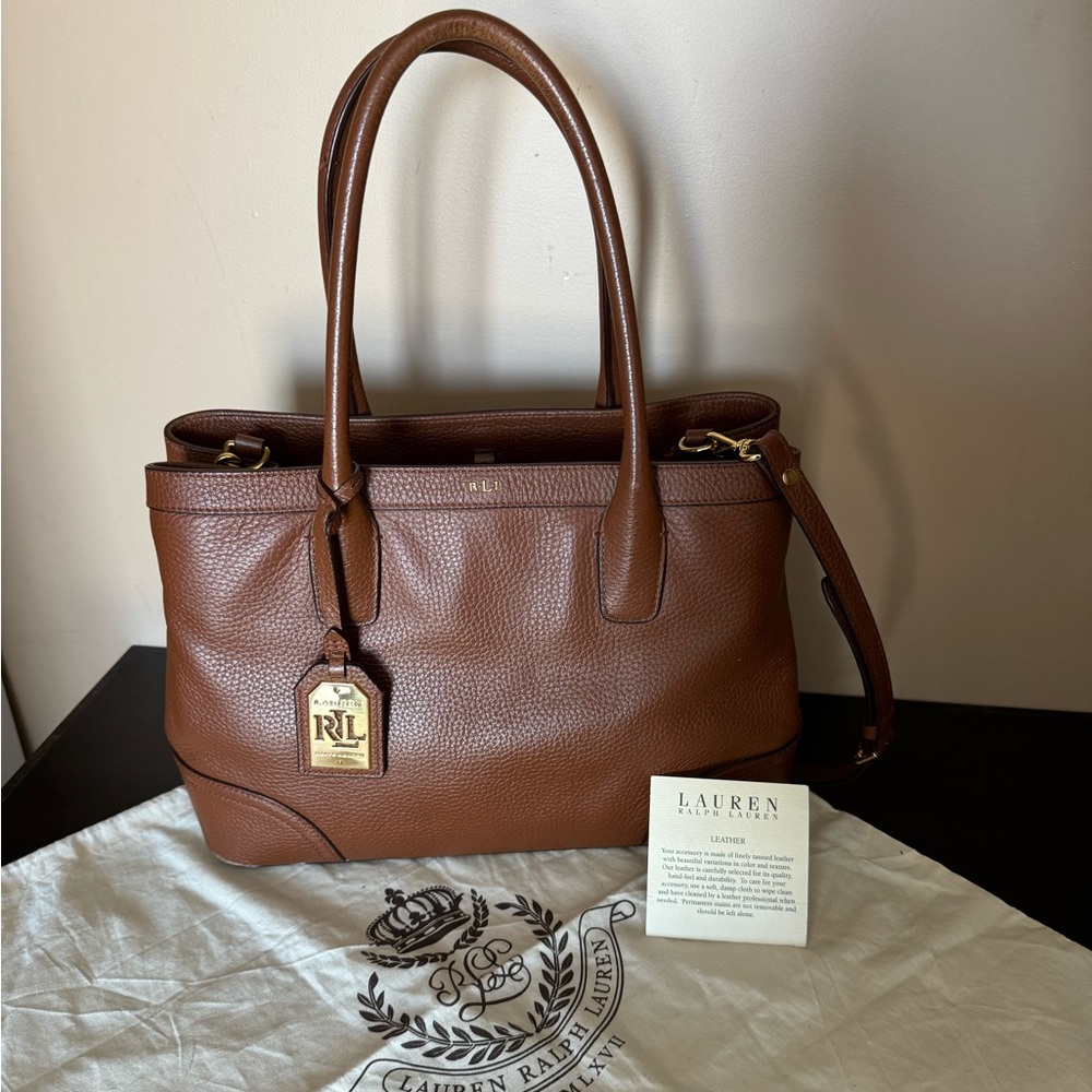Ralph Lauren Leather Shoulder/Crossbody Bag.